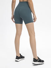 Load image into Gallery viewer, BURNING Shorts - Nepoagym Official Store