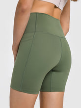 Load image into Gallery viewer, 6.5 &quot; DEVOTION Shorts with Pockets